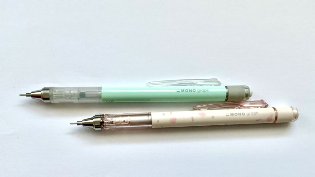 Zwei Druckbleistifte von Tombow Mono Graph - super zum Handlettering lernen